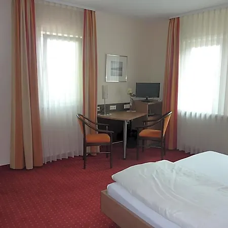 Koenig Karl Hotel 3*