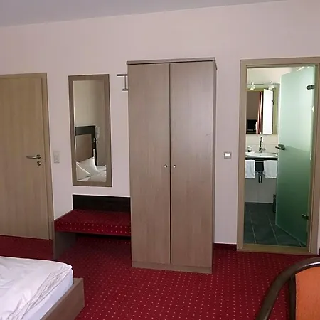 Hotel Koenig Karl 3*
